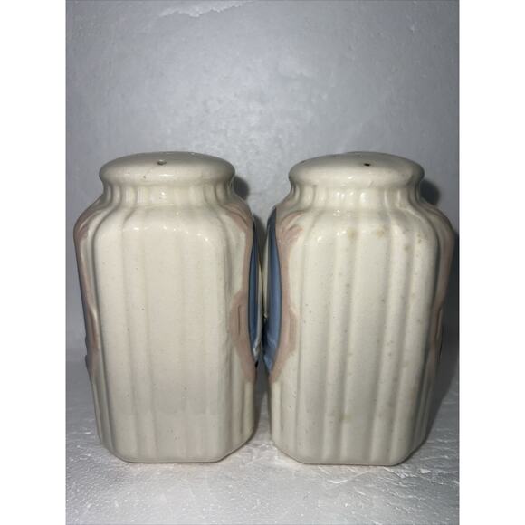 VINTAGE SAILBOAT SALT & PEPPER SHAKERS WHITE NAUTICAL SHIP BOAT SAIL JAPAN - Picture 4 of 6